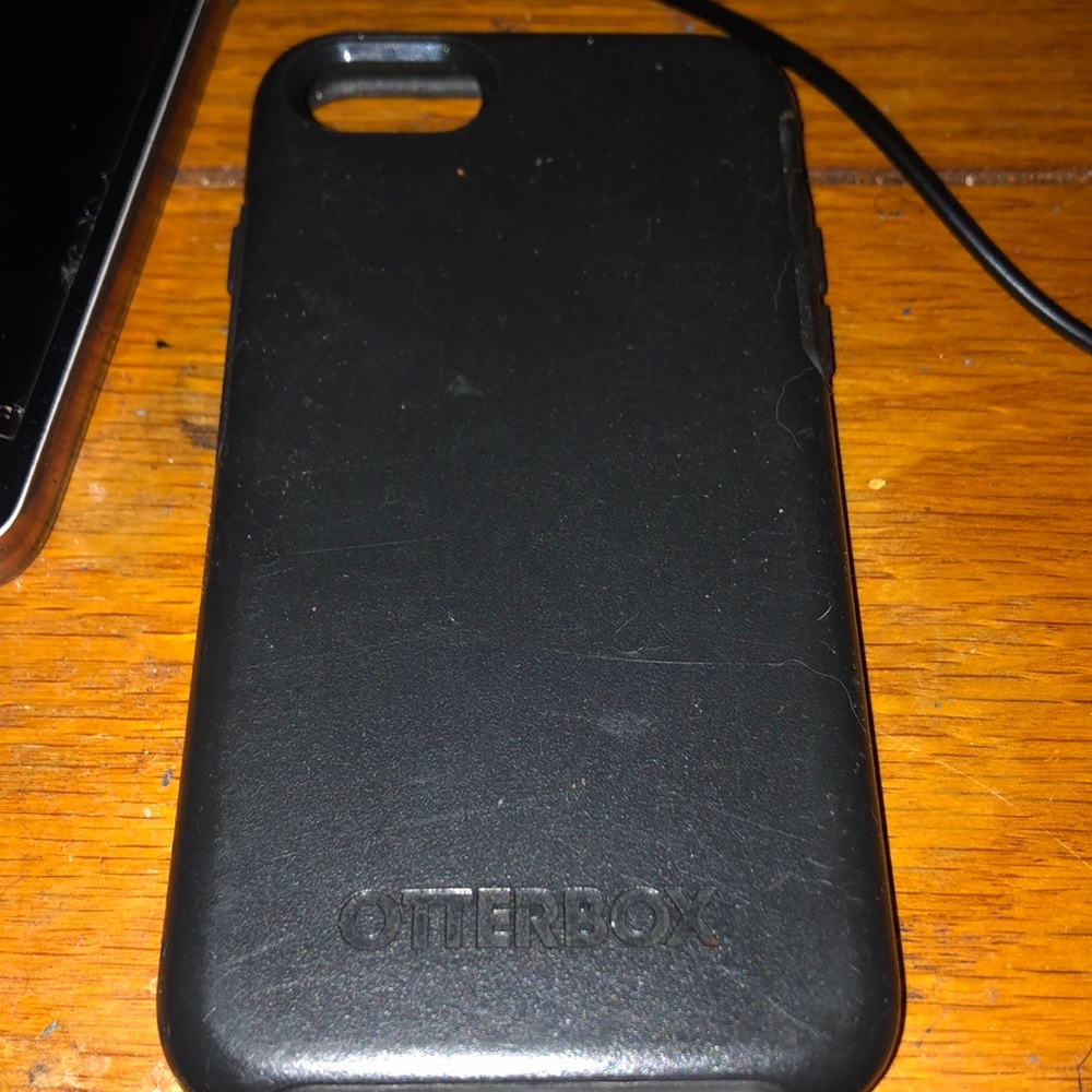 iPhone 8 otter box